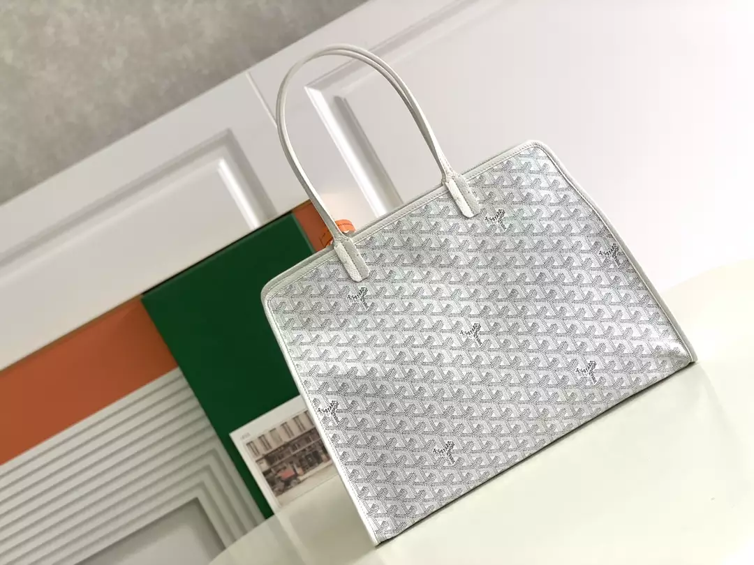 Goyard Hardy PM Bag - GYB135